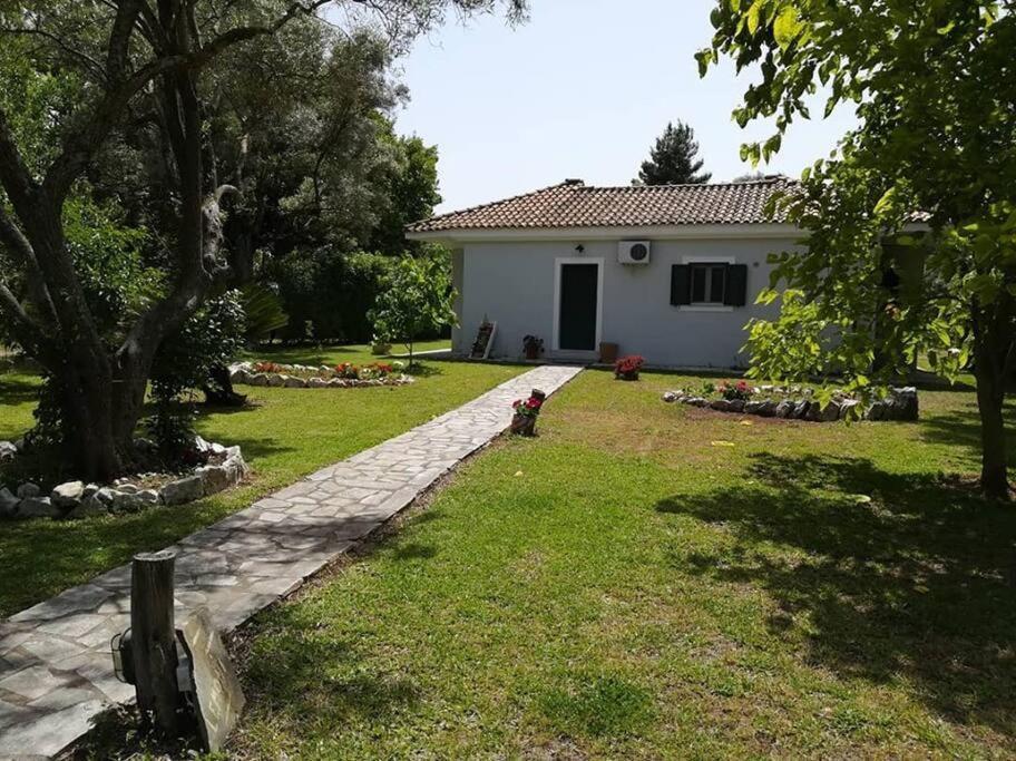 Villa Erietta Near Lefkas Center Apolpaina ภายนอก รูปภาพ